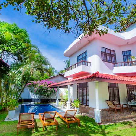 Nibbana Mirissa Hotel Bagian luar foto