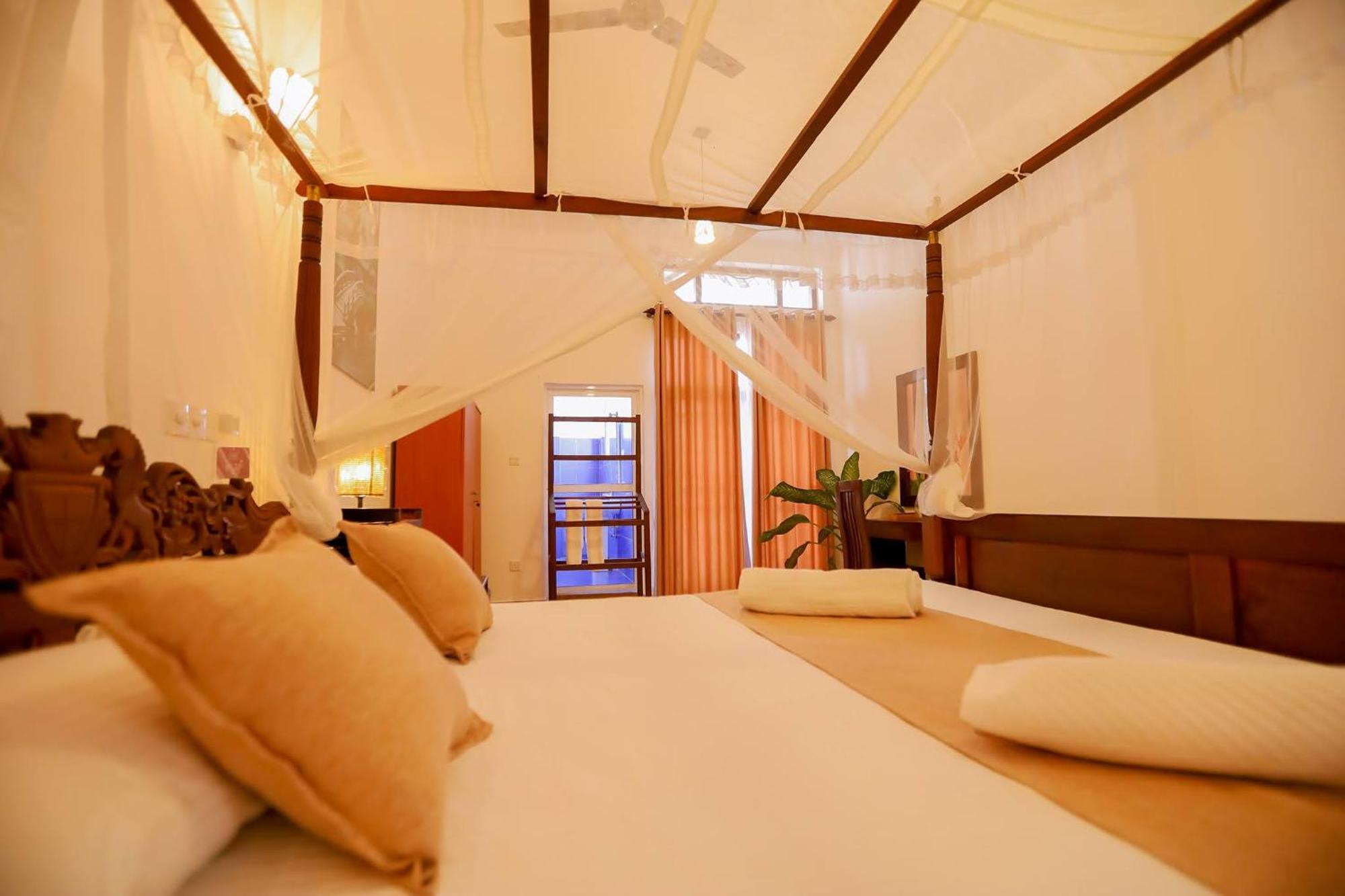 Nibbana Mirissa Hotel Bagian luar foto