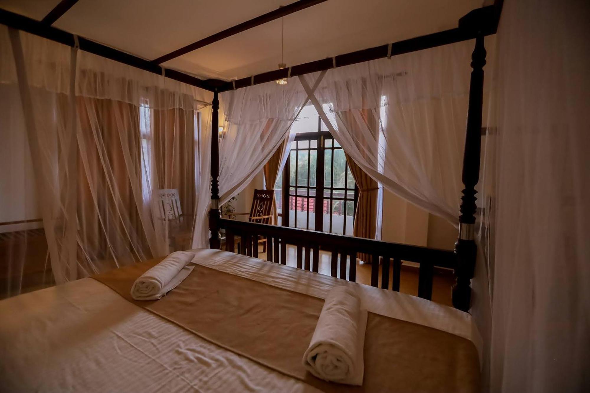 Nibbana Mirissa Hotel Bagian luar foto